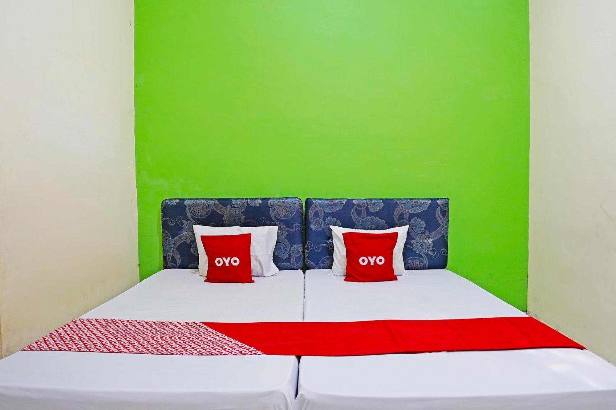 Oyo 91583 D'Cost Green Syariah Brebek Kültér fotó