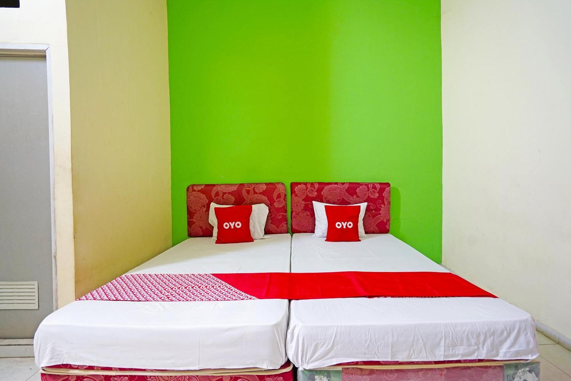 Oyo 91583 D'Cost Green Syariah Surabaya Kültér fotó
