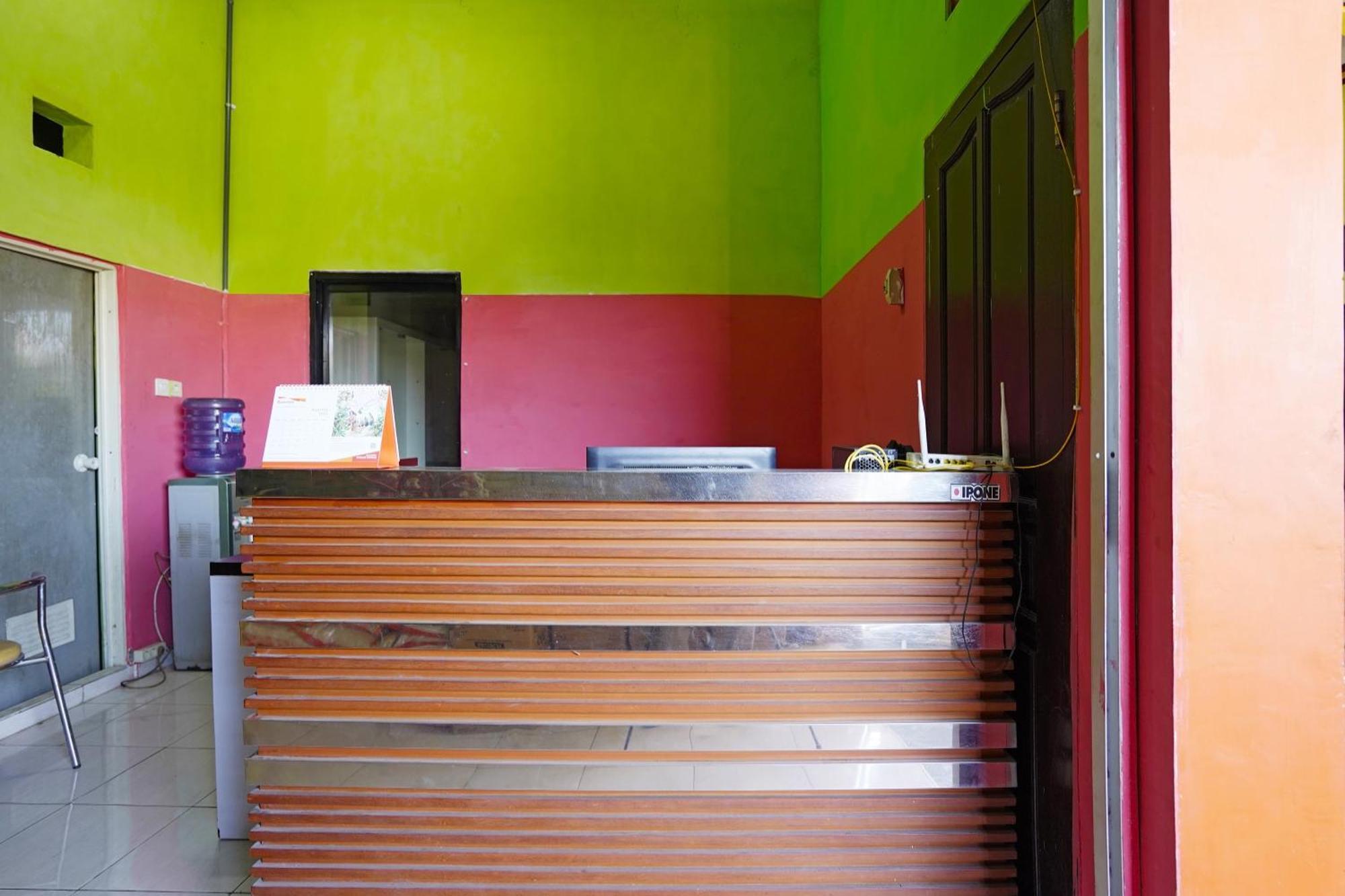 Oyo 91583 D'Cost Green Syariah Surabaya Kültér fotó