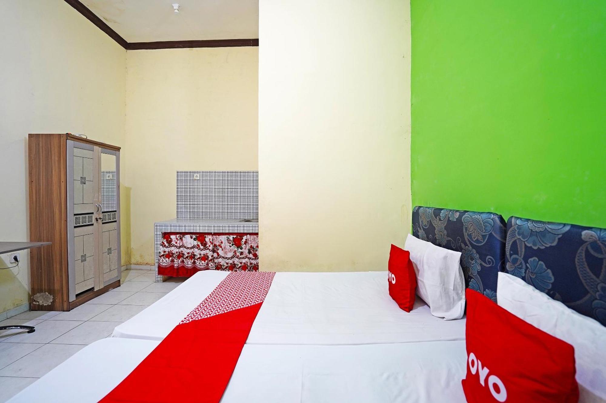 Oyo 91583 D'Cost Green Syariah Surabaya Kültér fotó
