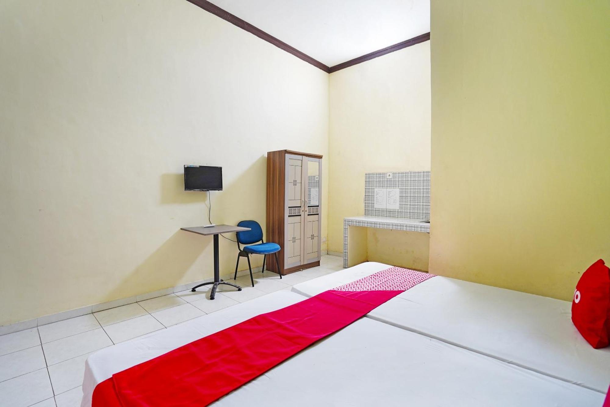 Oyo 91583 D'Cost Green Syariah Surabaya Kültér fotó