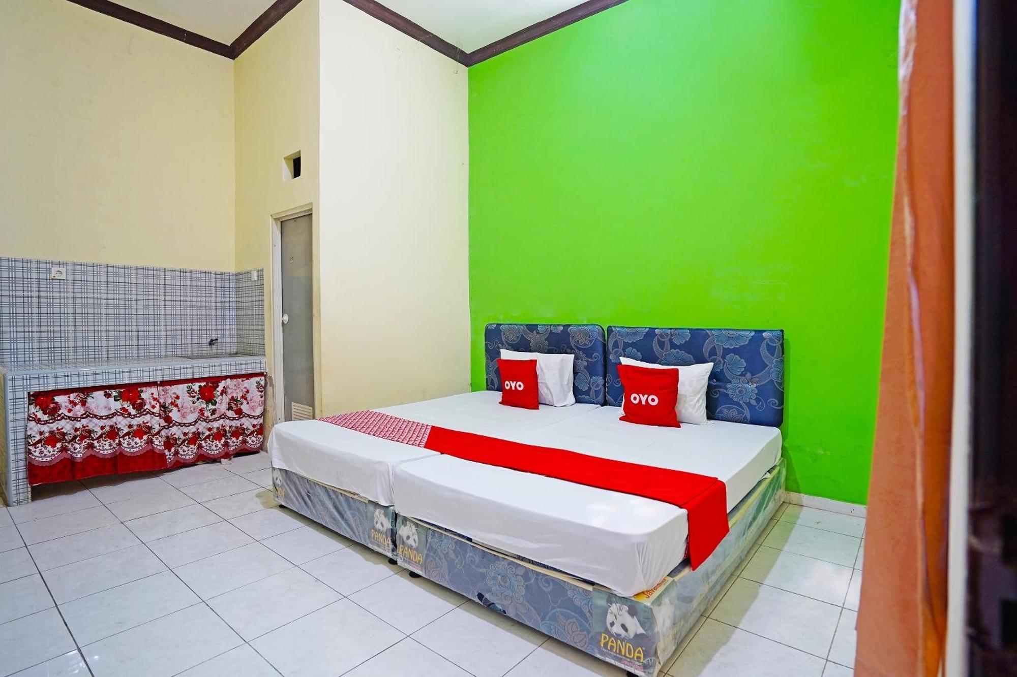 Oyo 91583 D'Cost Green Syariah Surabaya Kültér fotó
